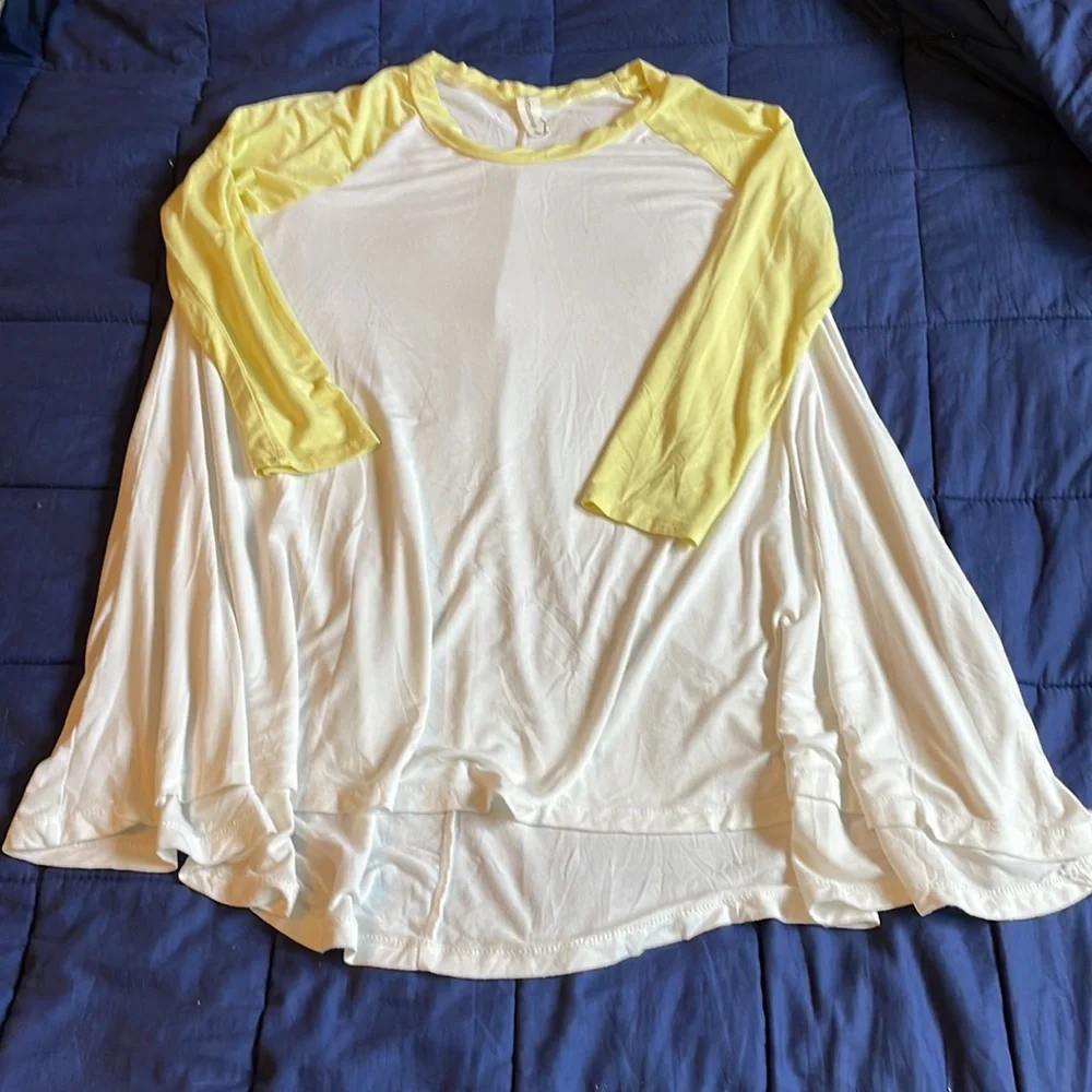 Long Flowy High-Low Baseball Tee - Picture 2 of 6